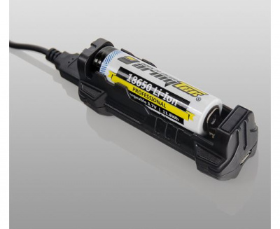 Armytek Handy C1 с функцией Powerbank